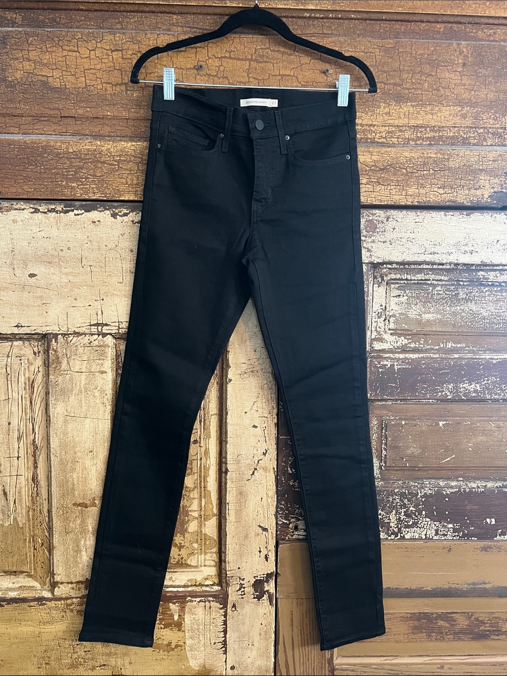 NWOT Levi’s 311 Shaping Skinny Jeans | Black Sculpting Stretch Denim